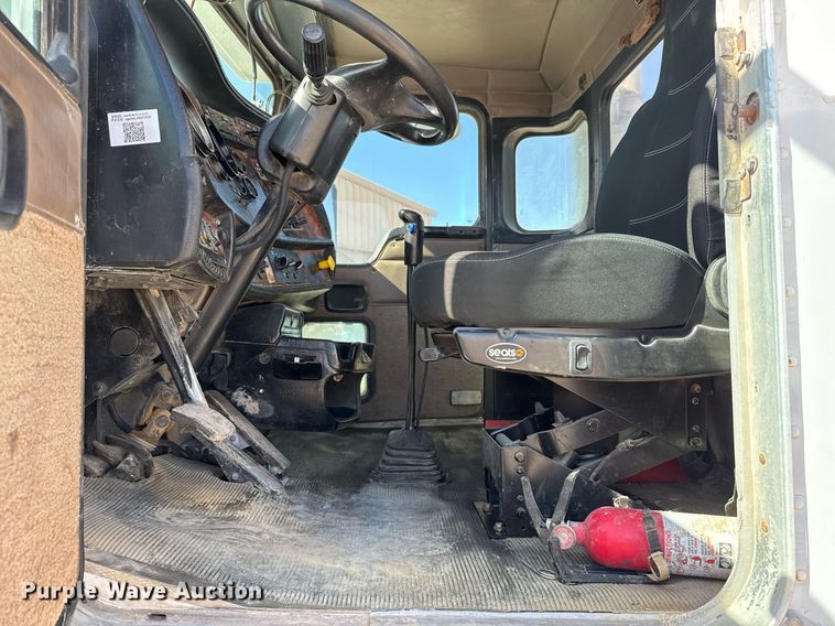 image for item DO2512 2006 Kenworth W900 ready mix truck