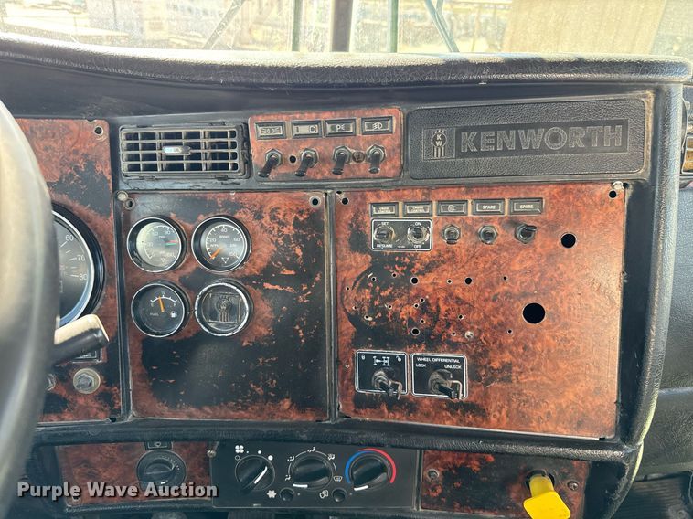 image for item DO2512 2006 Kenworth W900 ready mix truck