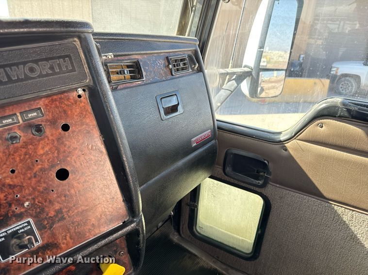 image for item DO2512 2006 Kenworth W900 ready mix truck