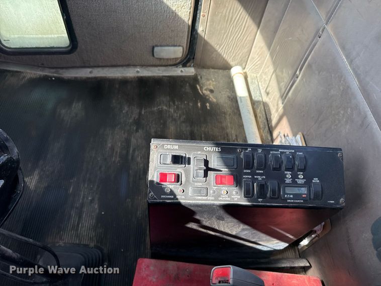 image for item DO2512 2006 Kenworth W900 ready mix truck