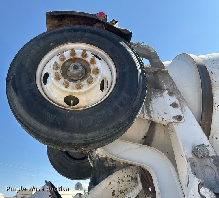 image for item DO2512 2006 Kenworth W900 ready mix truck