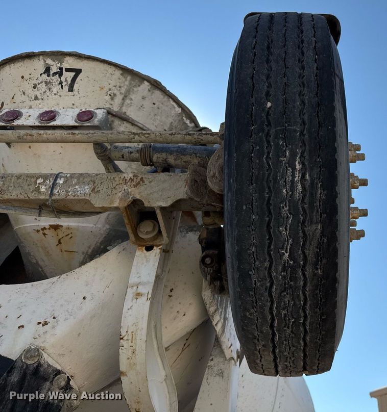 image for item DO2512 2006 Kenworth W900 ready mix truck