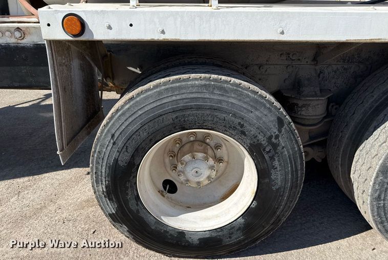 image for item DO2512 2006 Kenworth W900 ready mix truck