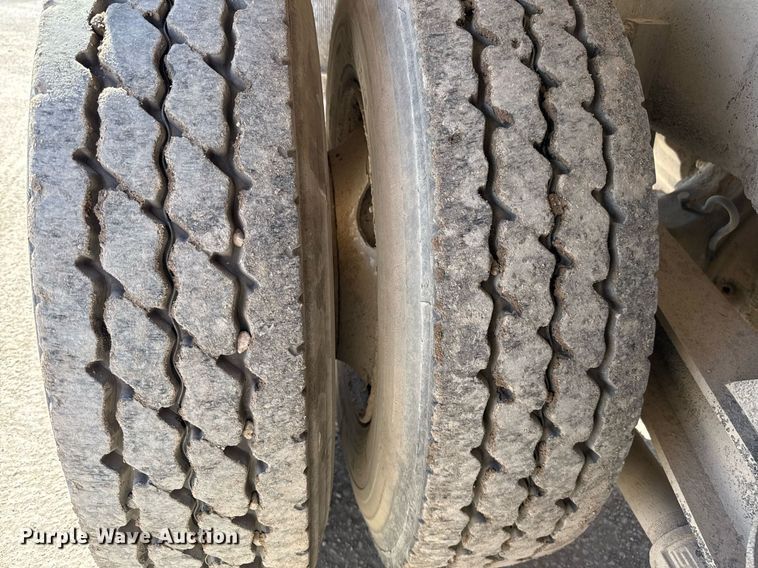 image for item DO2512 2006 Kenworth W900 ready mix truck