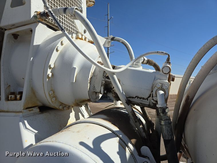 image for item DO2513 2006 Kenworth W900 ready mix truck