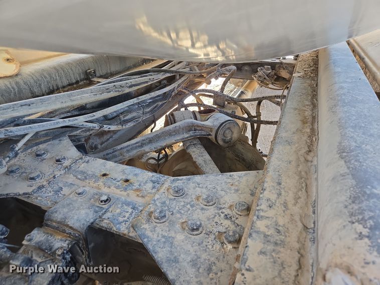 image for item DO2513 2006 Kenworth W900 ready mix truck