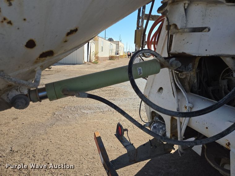 image for item DO2513 2006 Kenworth W900 ready mix truck