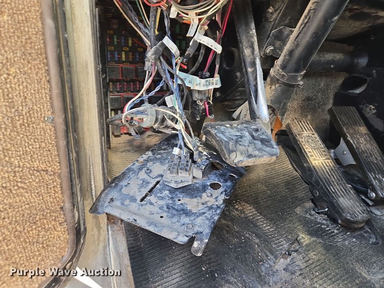 image for item DO2513 2006 Kenworth W900 ready mix truck