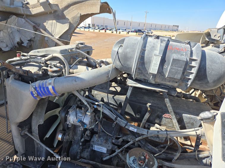 image for item DO2513 2006 Kenworth W900 ready mix truck