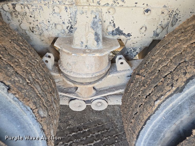 image for item DO2513 2006 Kenworth W900 ready mix truck