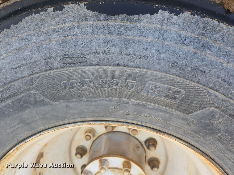 image for item DO2513 2006 Kenworth W900 ready mix truck