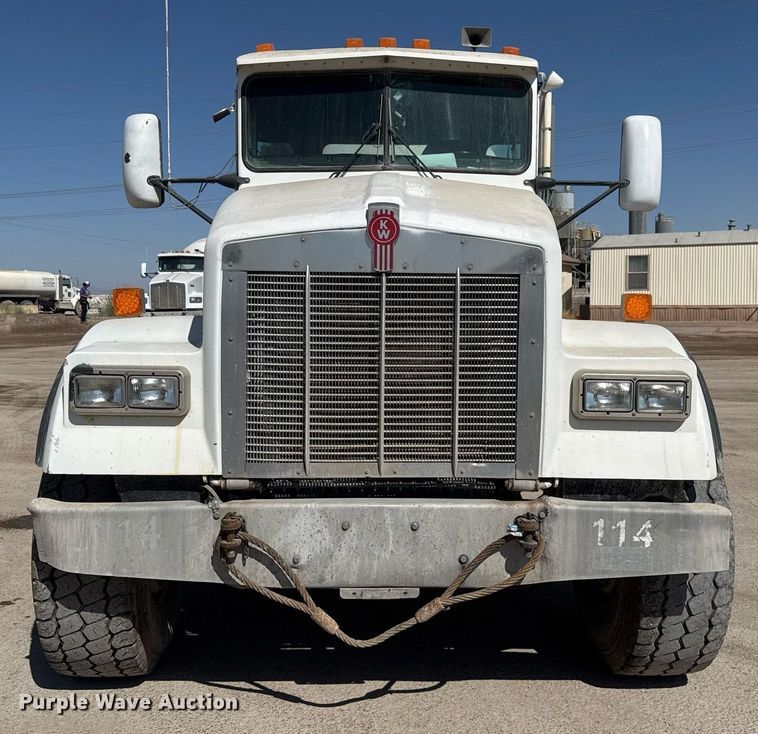 image for item DO2514 2006 Kenworth W900 ready mix truck