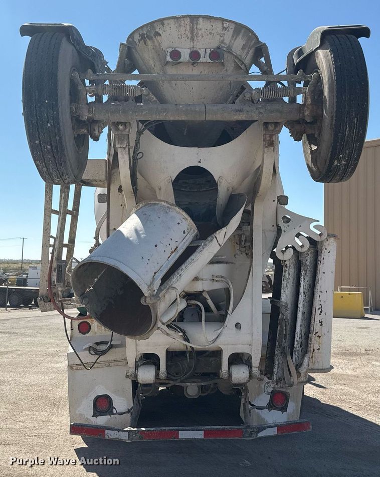 image for item DO2514 2006 Kenworth W900 ready mix truck