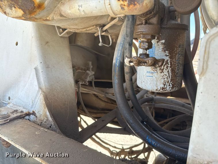 image for item DO2514 2006 Kenworth W900 ready mix truck