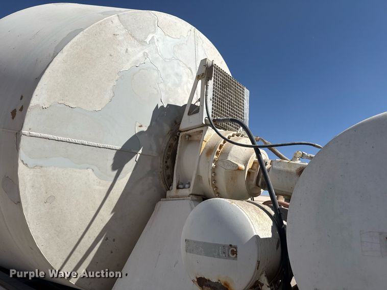 image for item DO2514 2006 Kenworth W900 ready mix truck