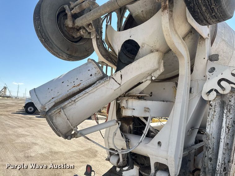 image for item DO2514 2006 Kenworth W900 ready mix truck