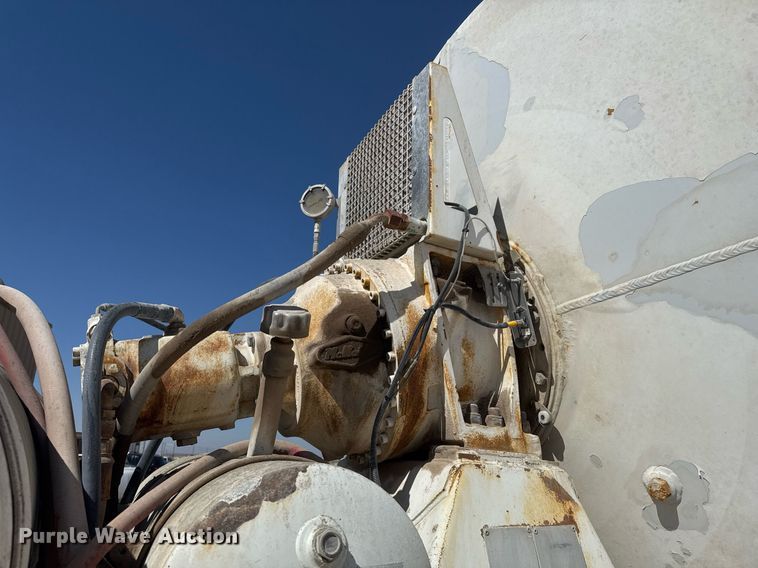 image for item DO2514 2006 Kenworth W900 ready mix truck