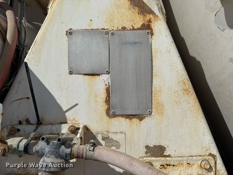 image for item DO2514 2006 Kenworth W900 ready mix truck