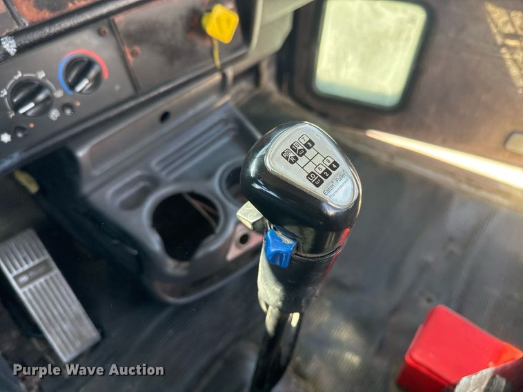 image for item DO2514 2006 Kenworth W900 ready mix truck