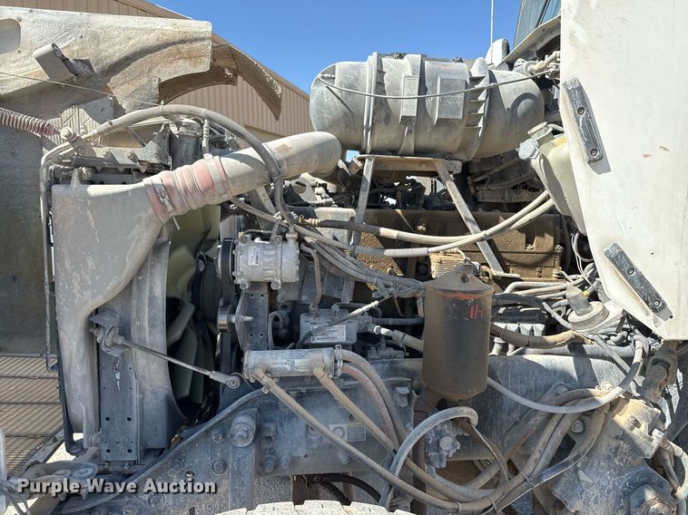 image for item DO2514 2006 Kenworth W900 ready mix truck