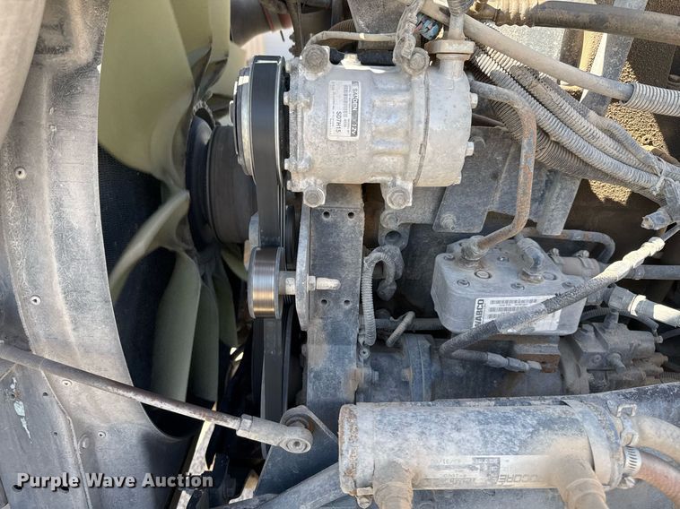 image for item DO2514 2006 Kenworth W900 ready mix truck