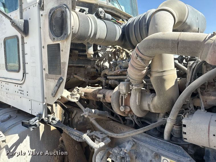 image for item DO2514 2006 Kenworth W900 ready mix truck