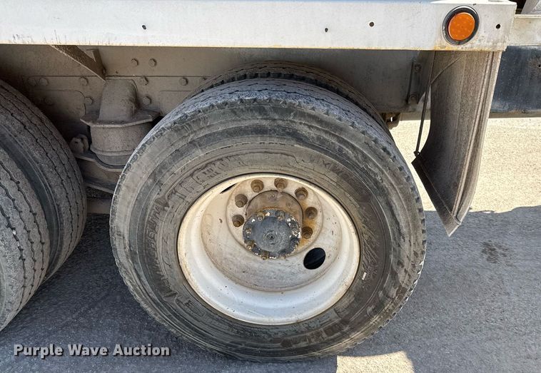 image for item DO2514 2006 Kenworth W900 ready mix truck