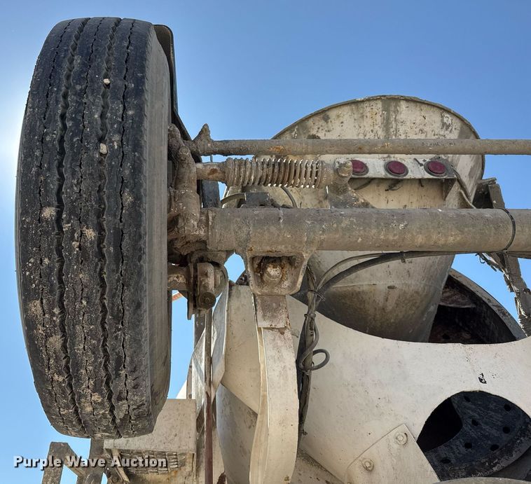 image for item DO2514 2006 Kenworth W900 ready mix truck