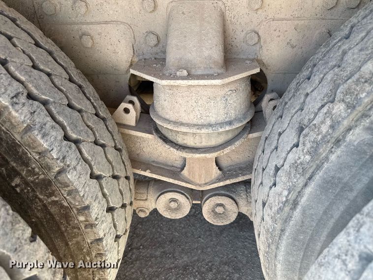 image for item DO2514 2006 Kenworth W900 ready mix truck