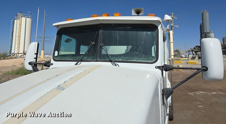 image for item DO2515 2006 Kenworth W900 ready mix truck