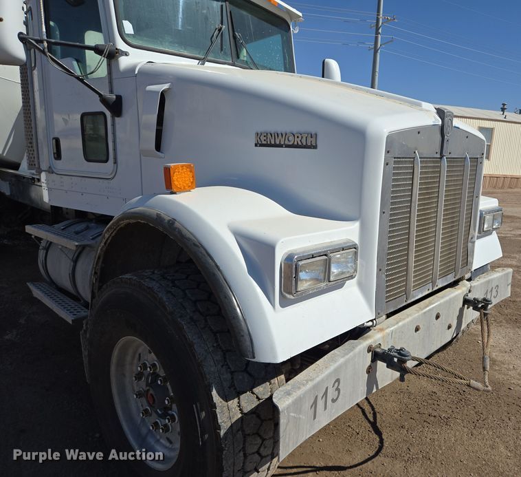 image for item DO2515 2006 Kenworth W900 ready mix truck