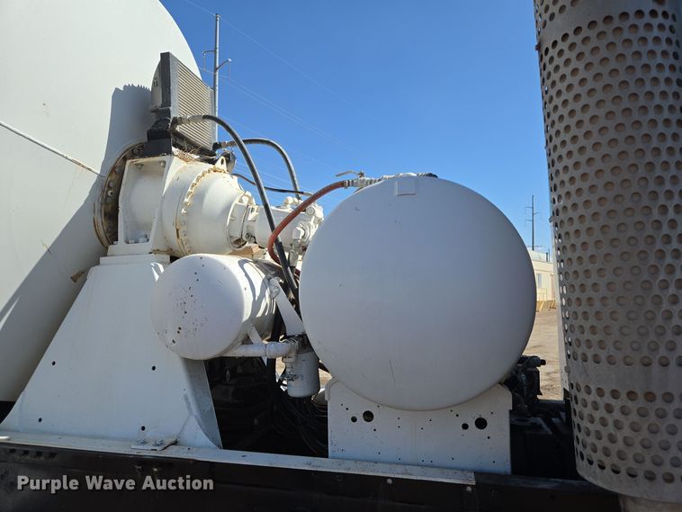 image for item DO2515 2006 Kenworth W900 ready mix truck