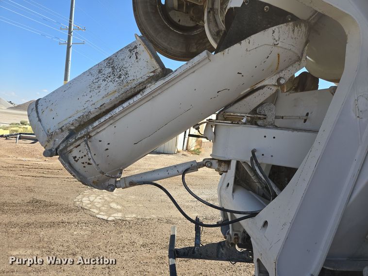 image for item DO2515 2006 Kenworth W900 ready mix truck