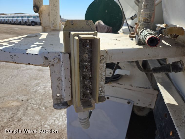 image for item DO2515 2006 Kenworth W900 ready mix truck