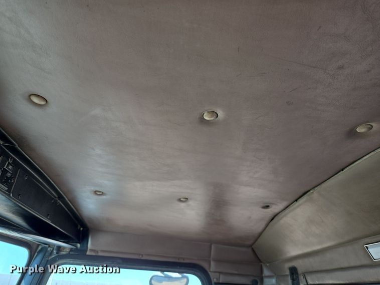 image for item DO2515 2006 Kenworth W900 ready mix truck