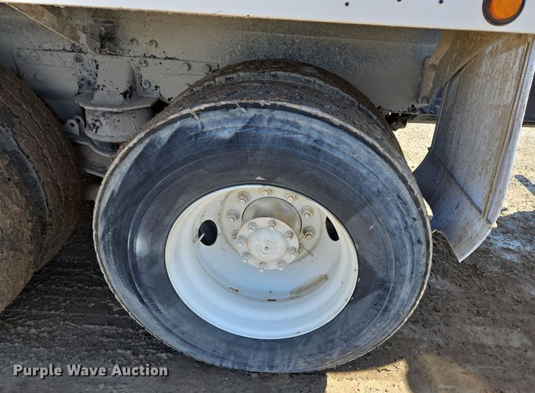 image for item DO2515 2006 Kenworth W900 ready mix truck