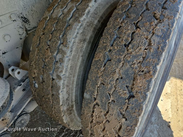 image for item DO2515 2006 Kenworth W900 ready mix truck