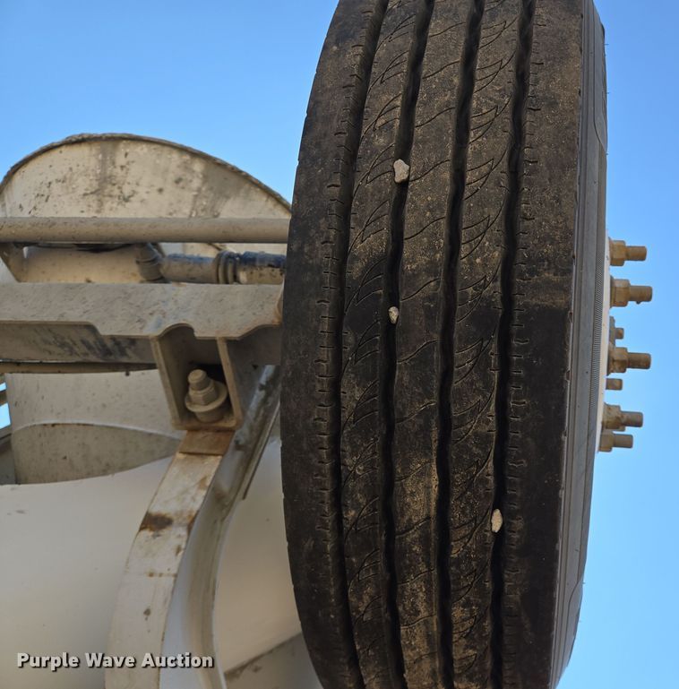 image for item DO2515 2006 Kenworth W900 ready mix truck