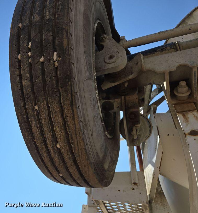 image for item DO2515 2006 Kenworth W900 ready mix truck