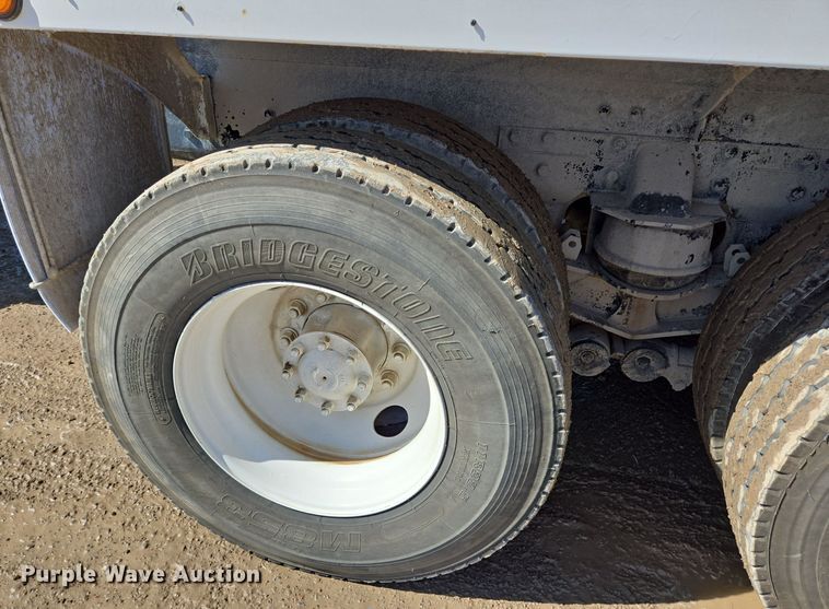 image for item DO2515 2006 Kenworth W900 ready mix truck