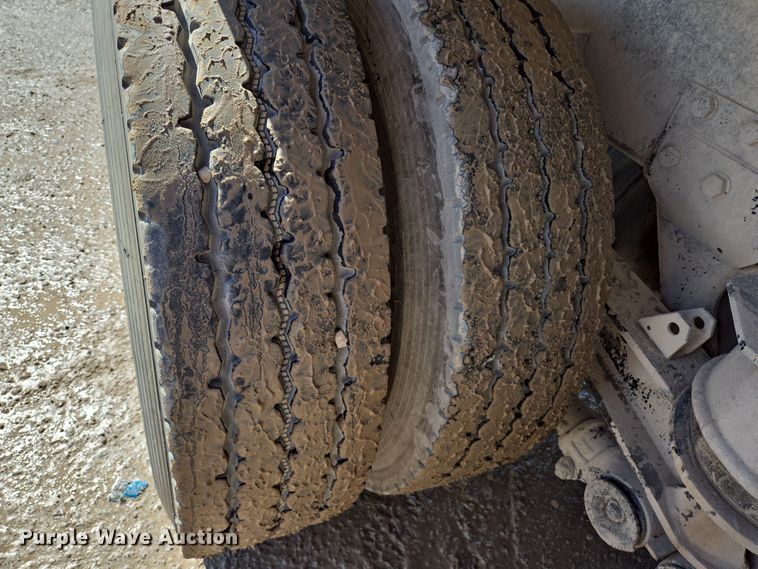 image for item DO2515 2006 Kenworth W900 ready mix truck