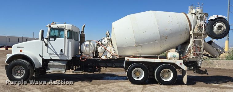 image for item DO2516 2006 Kenworth W900 ready mix truck