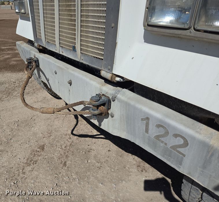 image for item DO2516 2006 Kenworth W900 ready mix truck