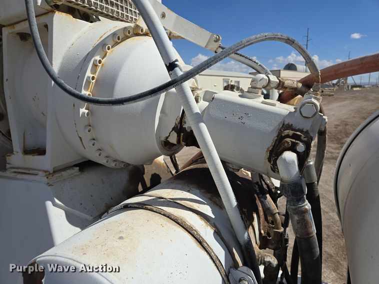 image for item DO2516 2006 Kenworth W900 ready mix truck