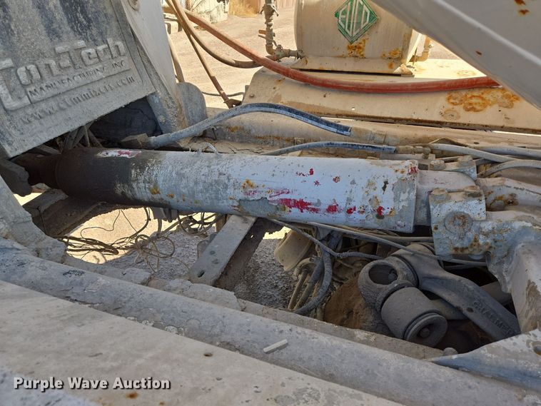 image for item DO2516 2006 Kenworth W900 ready mix truck