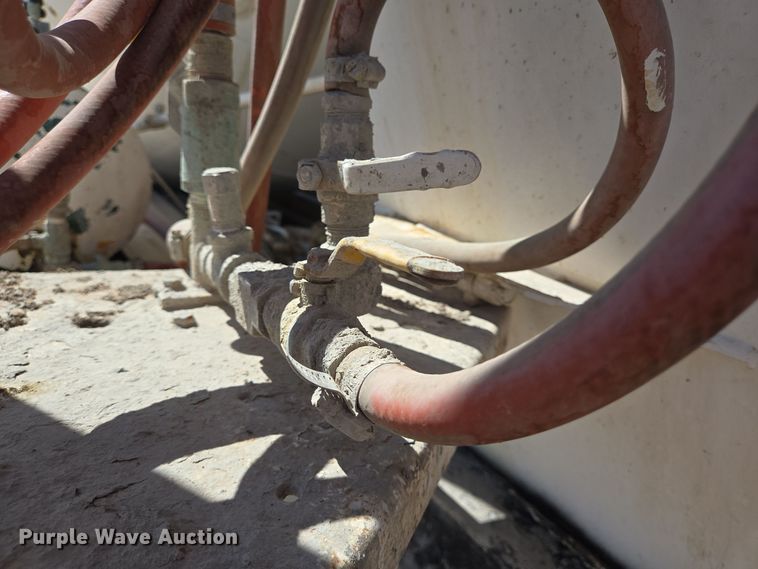 image for item DO2516 2006 Kenworth W900 ready mix truck