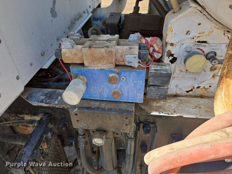 image for item DO2516 2006 Kenworth W900 ready mix truck