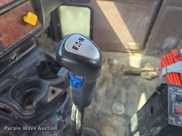 image for item DO2516 2006 Kenworth W900 ready mix truck