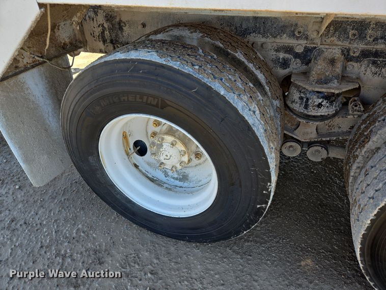 image for item DO2516 2006 Kenworth W900 ready mix truck