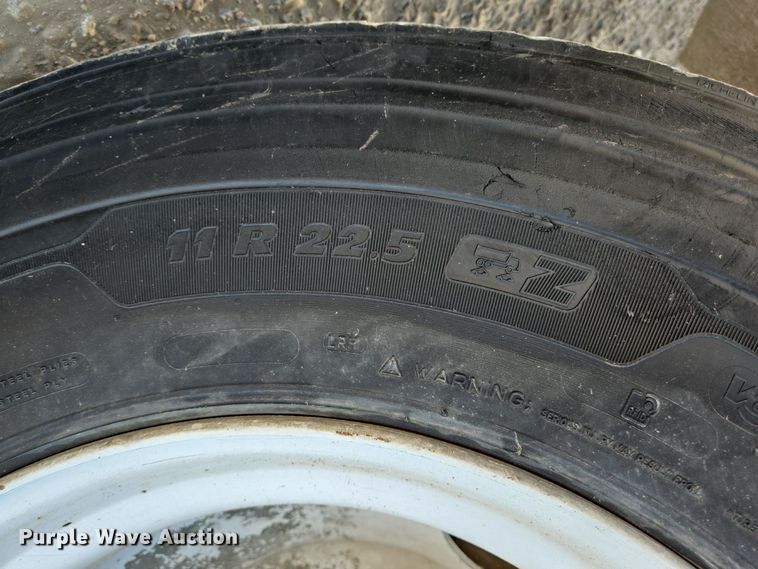 image for item DO2516 2006 Kenworth W900 ready mix truck